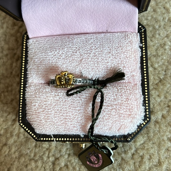 Brand new juicy couture crown ring size 6 - Picture 3 of 4